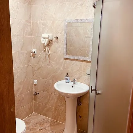 Ifos Apartment *