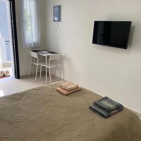 Ifos Apartment